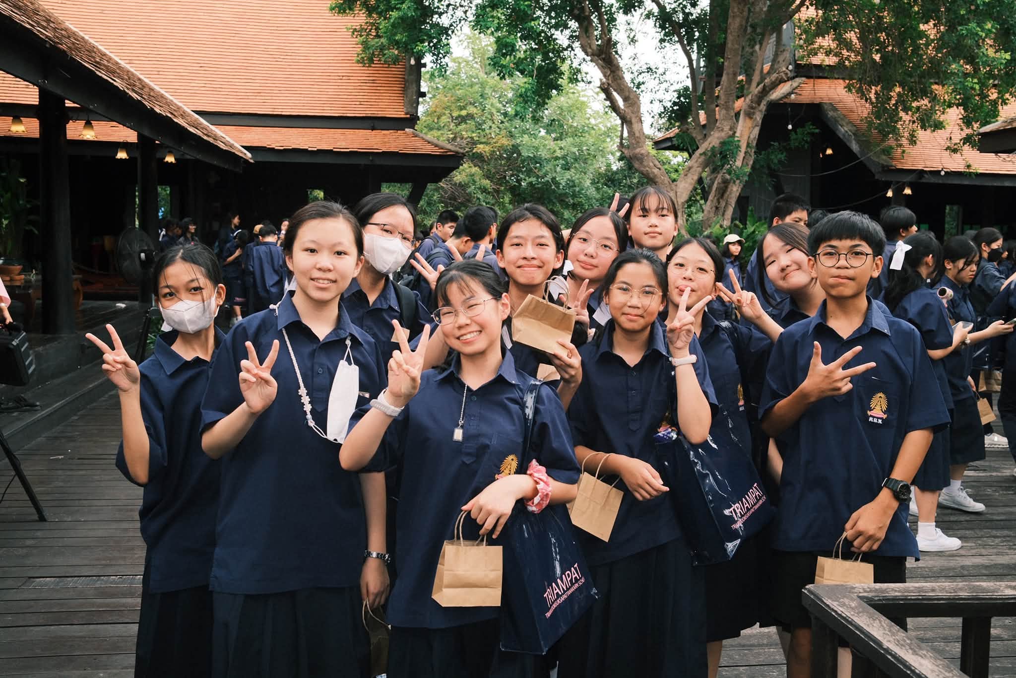 Students making memories together